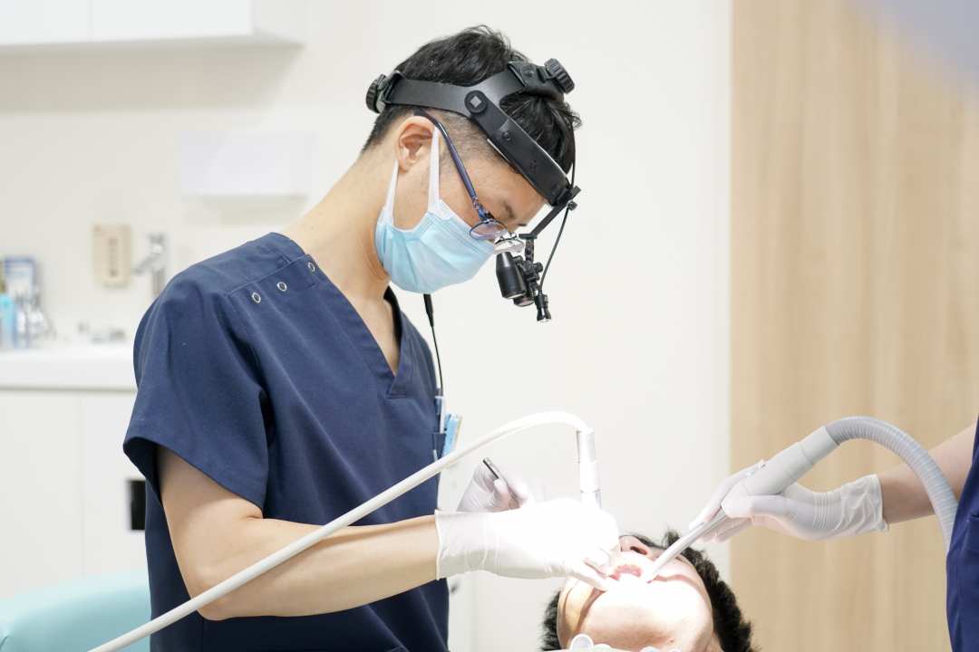 港南台歯科口腔外科クリニック治療の様子